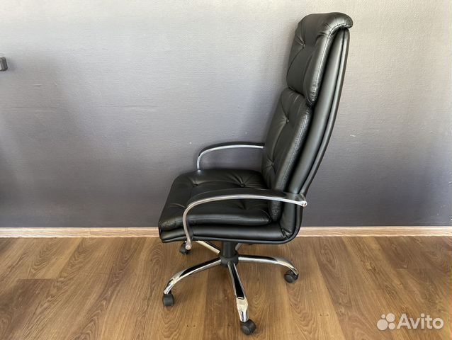 Офисное кресло. Гарантия 1 год