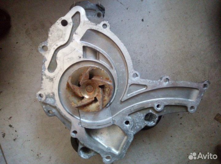 Водяная помпа Mercedes-Benz Cl-Class W216