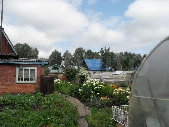 Дача 50 м² на участке 6 сот.