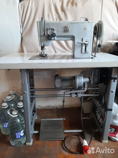 Швейная машинка