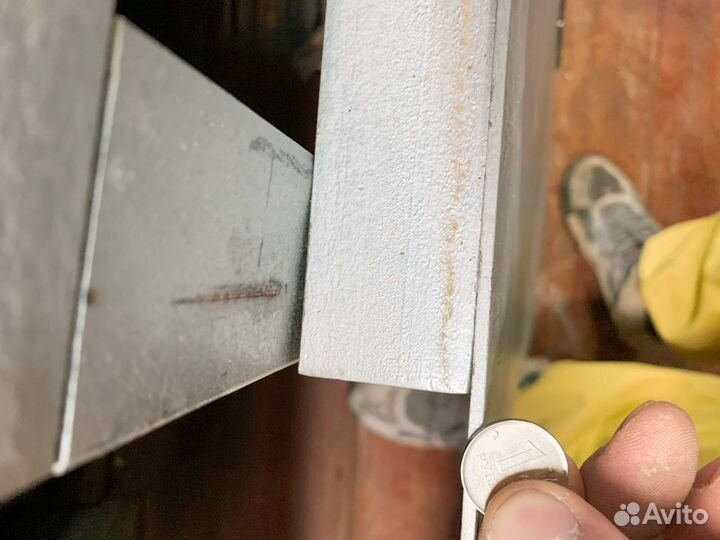 Дверь входная металлическая