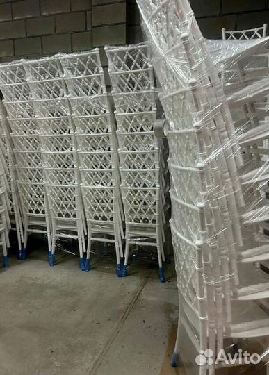 Банкетные стулья