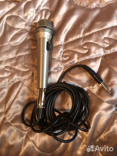 Караоке микрофон