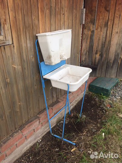 Садовый умывальник