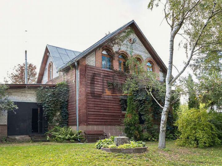 Дом 161,8 м² на участке 20 сот.