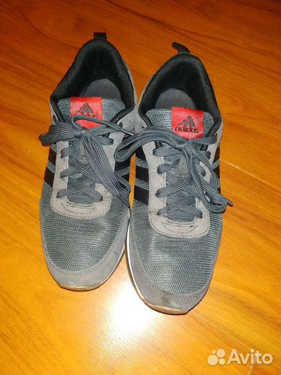 Кроссовки adidas