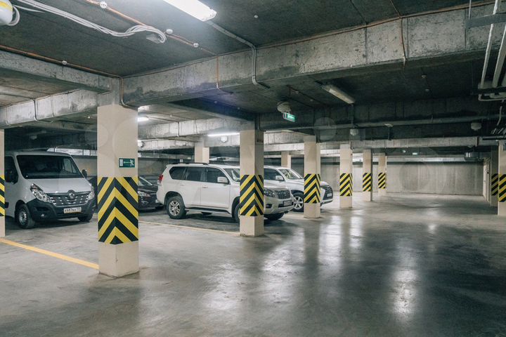 Машиноместо, 14 м²