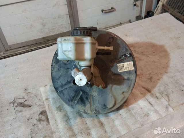 Вакуумный усилитель тормозов VW Touran