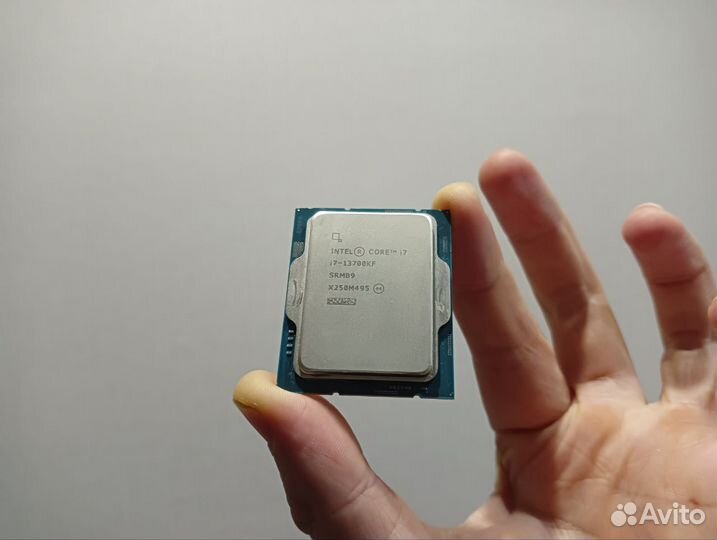 Процессор i7-13700KF