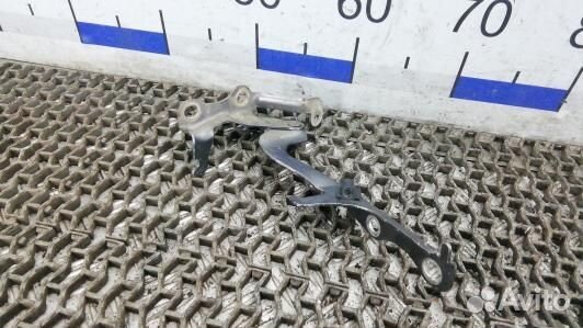 Петля капота toyota corolla verso 2 (4BR04D501)