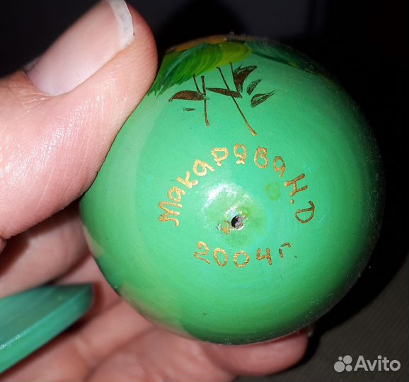 Пасхальное яйцо. Роспись по дереву. 2004 год