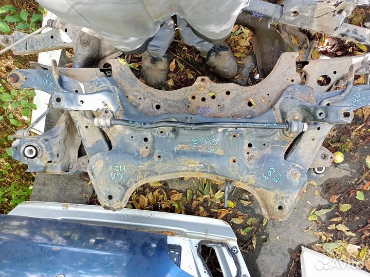 Подрамник всборе Kia Rio 3