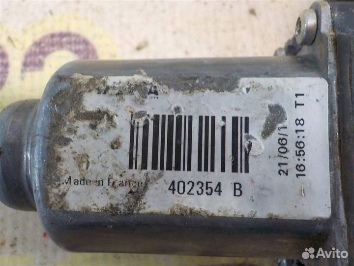 Моторчик стеклоподъемника Hyundai ix35 2010-2015