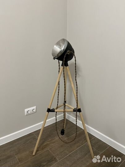 Торшер напольный