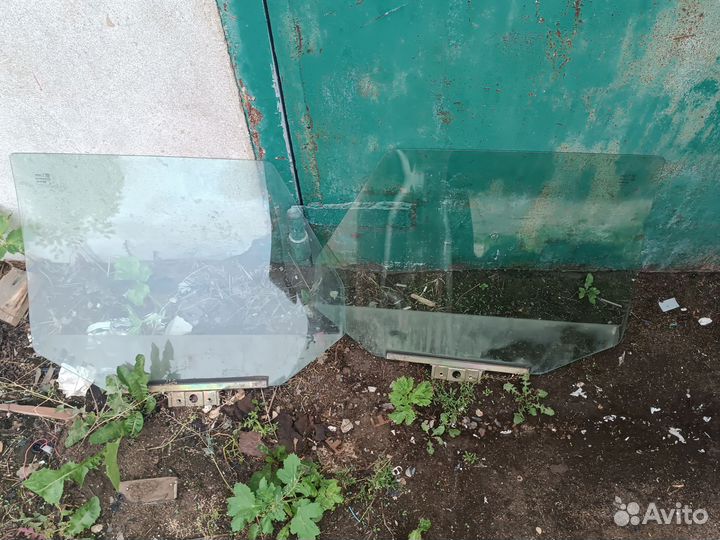 Боковое стекло ваз 2114