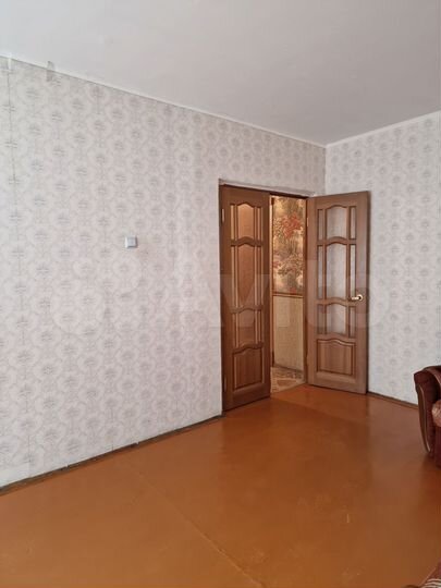4-к. квартира, 77 м², 1/9 эт.