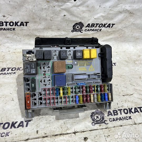 Блок предохранителей Opel Vectra B