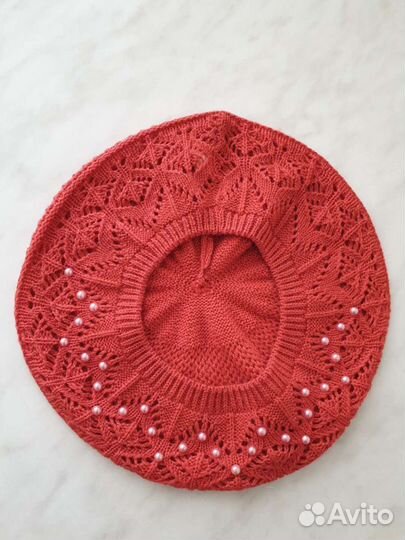 Берет женский вязаный