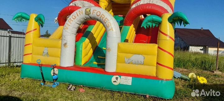 Детский надувной батут с горкой