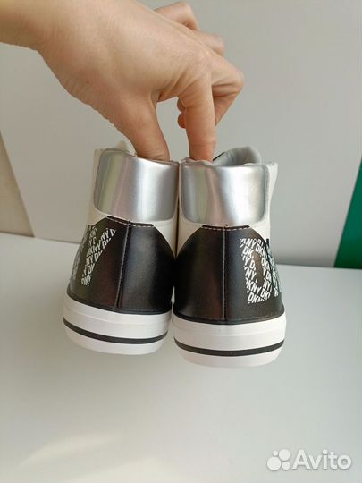 Кеды утепленные для девочки, новые, dkny