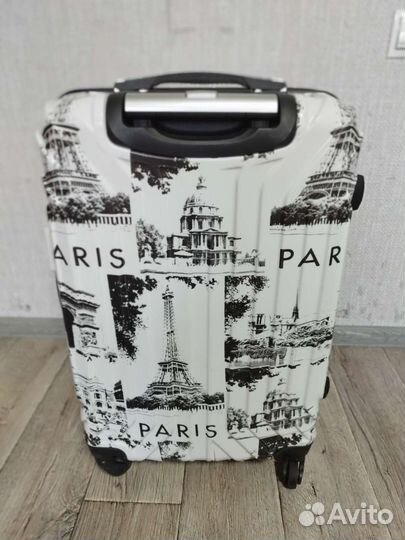 Чемодан на колесах