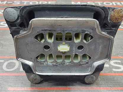 Подушка кпп Audi A6 C6/4F BDW 2005