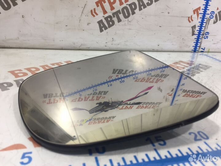 Мерседес М-Класс Зеркальный элемент