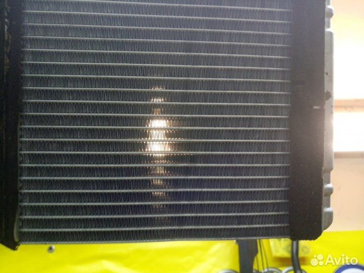 Радиатор печки передний Volkswagen Polo хетчбек 4
