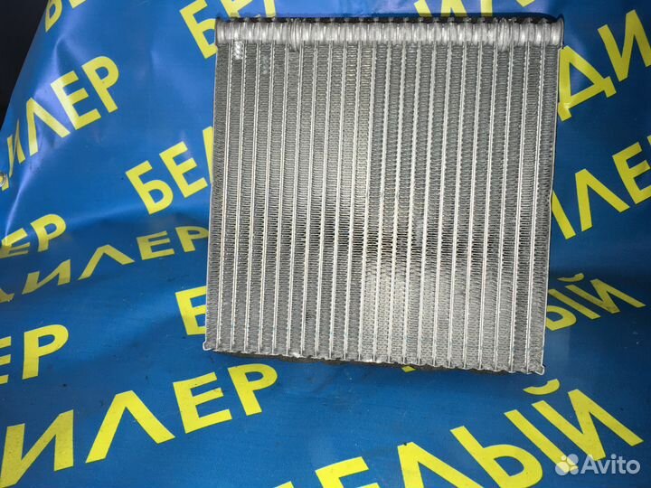 Салонный радиатор кондиционера Volkswagen Jetta 6