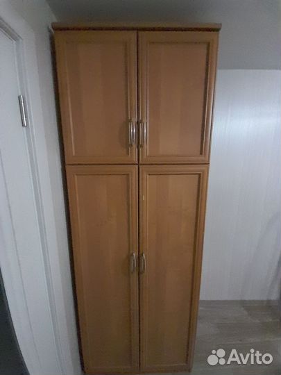 Шкаф