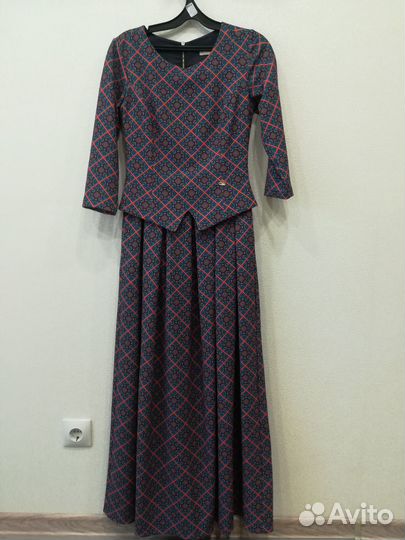 Платье длинное размер 42