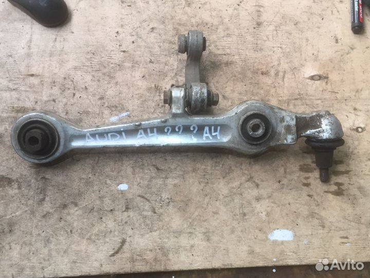 Audi a4 рычаг передний