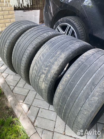 Michelin Latitude Sport 295/35 R21