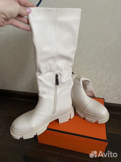 Продам сапоги бежевые 40 размер