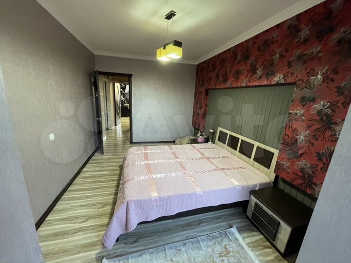 3-к. квартира, 80 м², 6/9 эт.