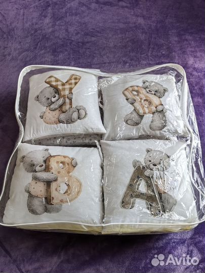 Комплект бортиков в кроватку, подушки