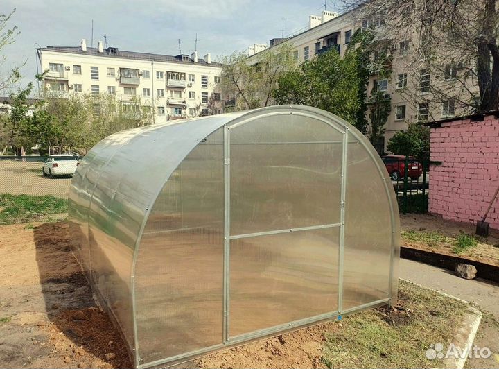 Теплица из поликарбоната