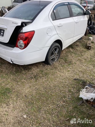 Крыло правое шевролет авео Т 300 седан