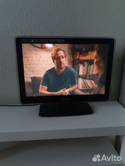 Телевизор Philips 19