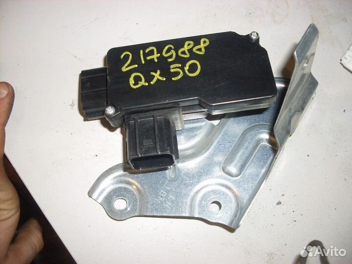 Блок управления стеклоподъемником задним левый