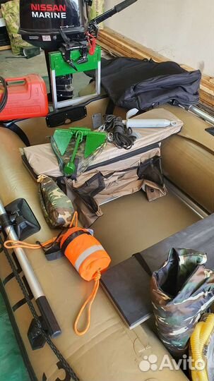 Резиновая лодка badger с мотором Nissan