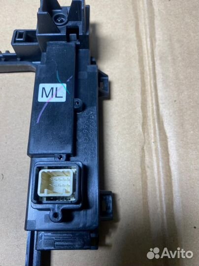 Блок управления переключения АКПП LexusLX 570