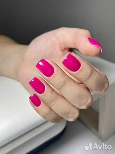 Маникюр педикюр