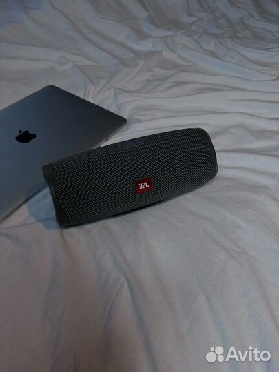 Колонка jbl charge 4