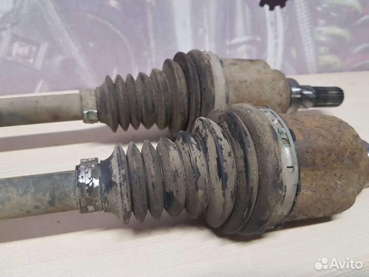 Полуось задняя привод Renault Duster 1 F4RA 4WD