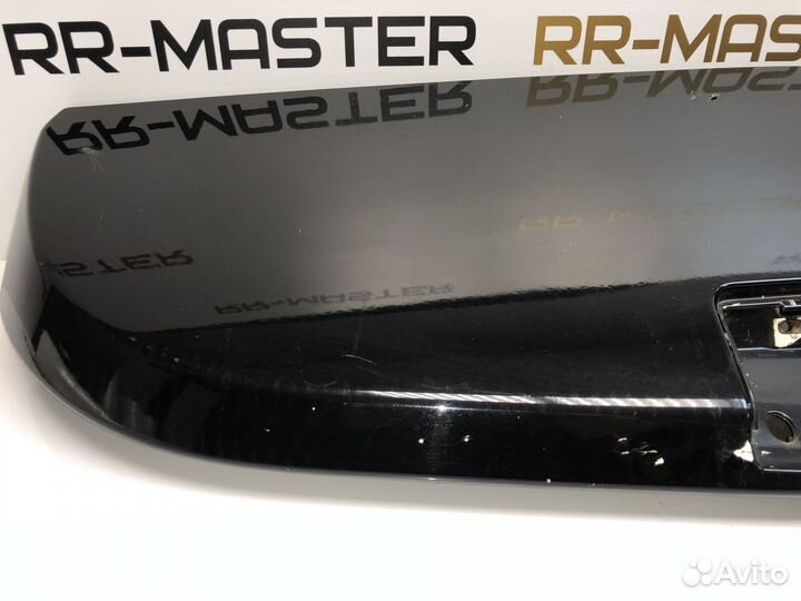 Спойлер пятой двери Range Rover Sport