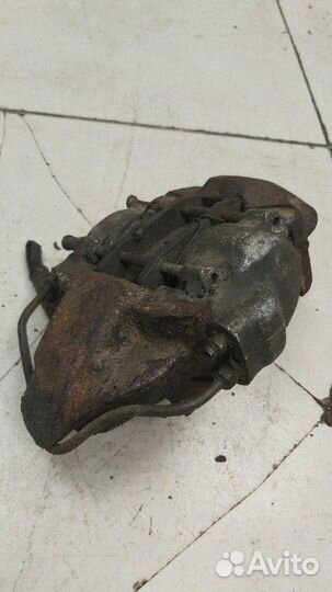 Суппорт левый