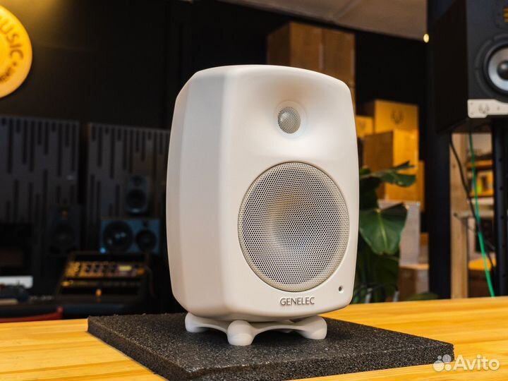 Genelec 8330 AW студийный монитор