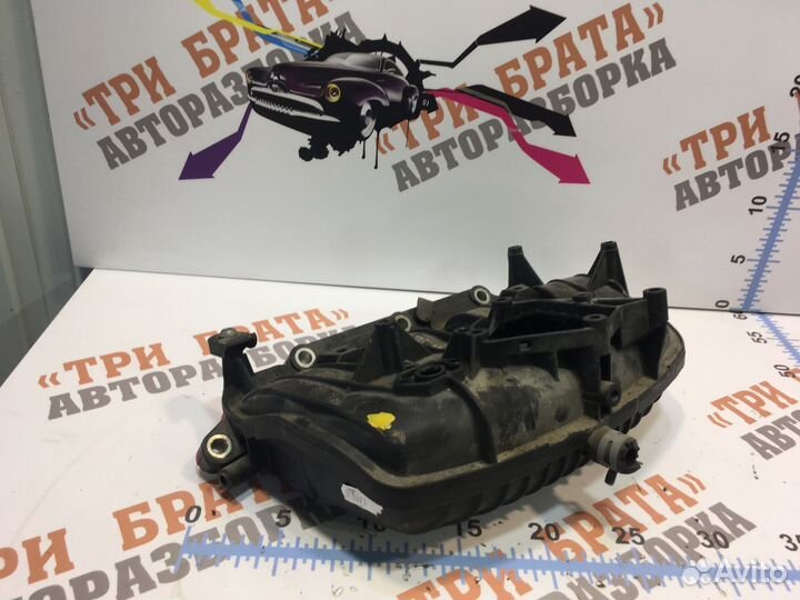 Фольксваген Тигуан Впускной коллектор