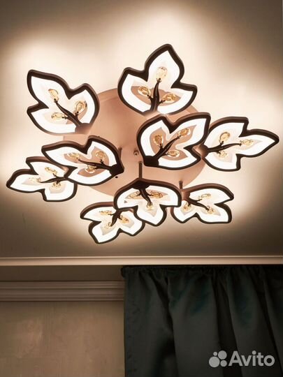 Люстра светодиодная потолочная 9 ламп